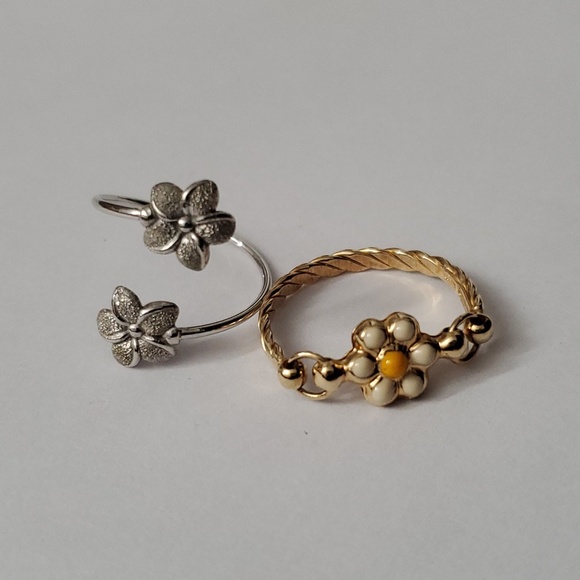 14K Gold Plumeria Ring - Picture 2 of 6